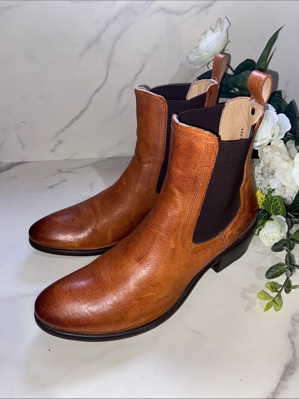 FRYE Men's Brown Leather Chelsea-Style Chukka Boots Size 8.5 or Women’s 10 appro